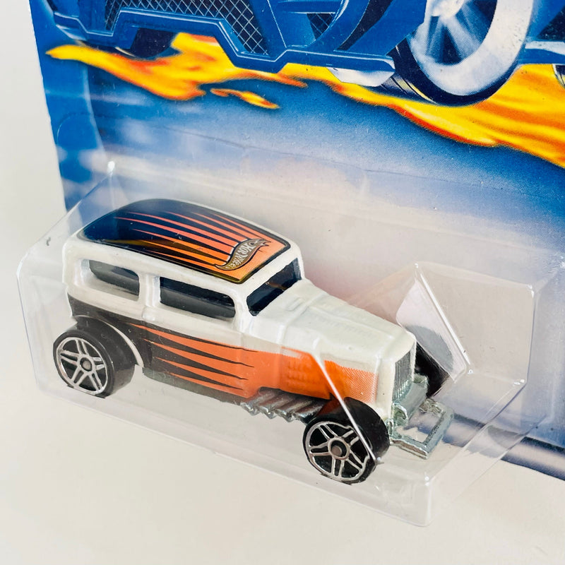 2002 Hot Wheels First Editions Midnight Otto 1932 Ford Sedan blanco PR5 base ZAMAC