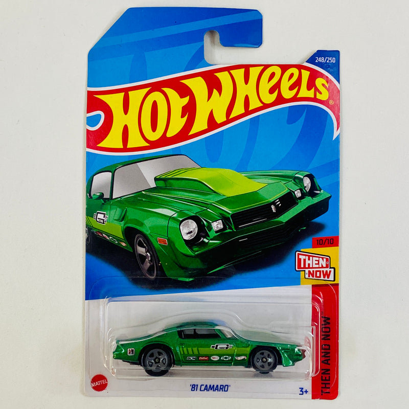 2022 Hot Wheels Then and Now 81 Camaro Chevrolet verde metálico 5SP - Básico del STH