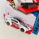 2014 Hot Wheels HW City Mad Manga blanco 5SP