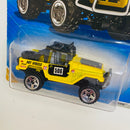 2010 Hot Wheels New Models Toyota Land Cruiser FJ40 amarillo 5SP Primera Edición
