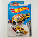 2016 Hot Wheels Super Chromes HW Poppa Wheelie Reliant Regal dorado cromado 5SP