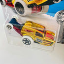2016 Hot Wheels Super Chromes HW Poppa Wheelie Reliant Regal dorado cromado 5SP