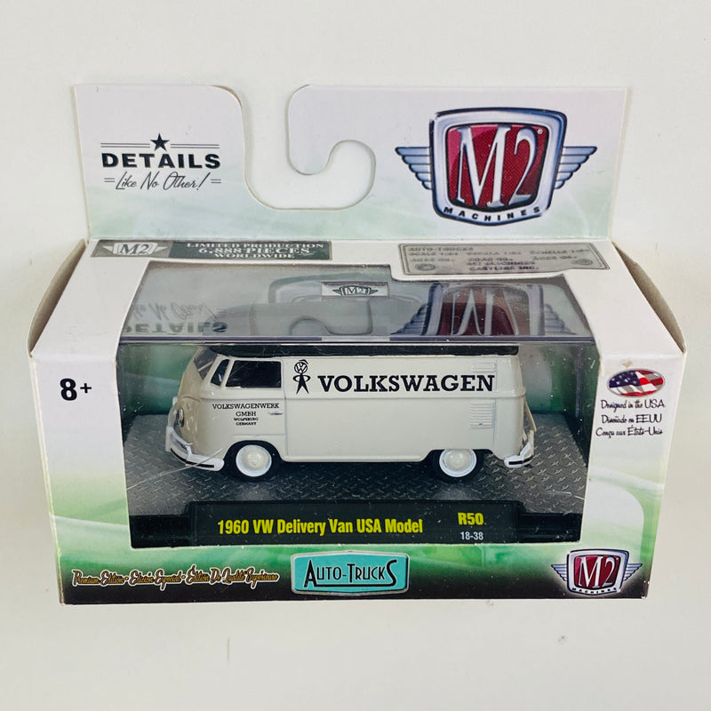 2018 M2 Machines Auto-Trucks Limited Edition 1/6,888 Volkswagen 1960 VW Delivery Van USA Model R50 blanco Llantas de Goma