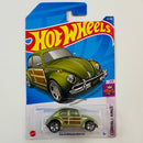 2022 Hot Wheels Compact Kings Volkswagen Beetle verde metálico RSW