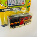 2002 Matchbox Across America 50th Birthday Series Oregon Dennis Sabre Fire Truck negro - Incluye Placa de Auto