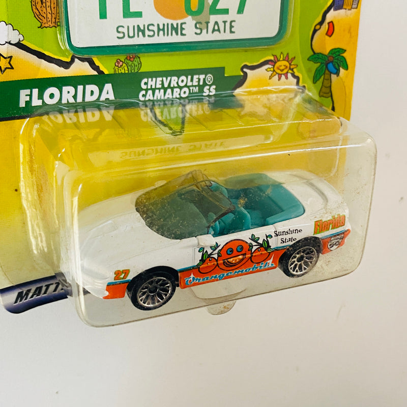 2002 Matchbox Across America 50th Birthday Series Florida Chevrolet Camaro SS blanco - Incluye Placa de Auto