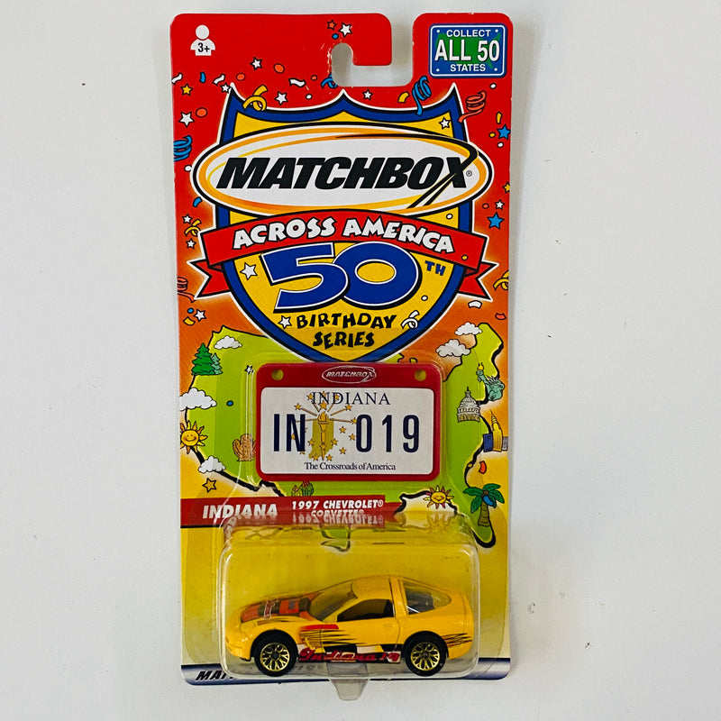 2002 Matchbox Across America 50th Birthday Series Indiana 1997 Chevrolet amarillo - Incluye Placa de Auto