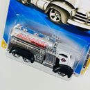 2009 Hot Wheels New Models Fast Gassin blanco 5SP Primera Edición
