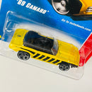 2008 Hot Wheels Web Trading Cars 69 Camaro Chevrolet amarillo con negro PR5