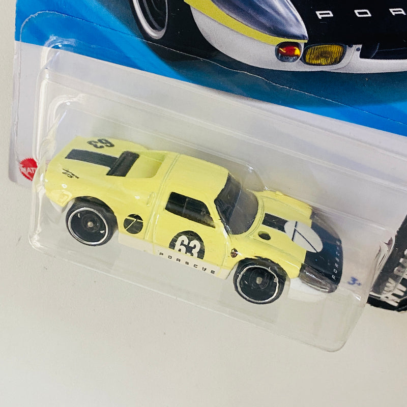 2025 Hot Wheels HW Race Day Type 7 Porsche 904 Carrera GTS beige DD8