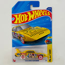 2025 Hot Wheels HW Art Cars 70 Plymouth Superbird amarillo 5SP