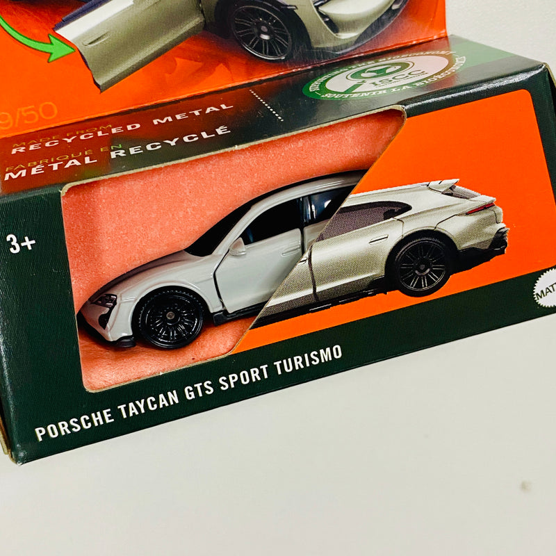 2025 Matchbox Moving Parts Porsche Taycan GTS Sport Turismo blanco