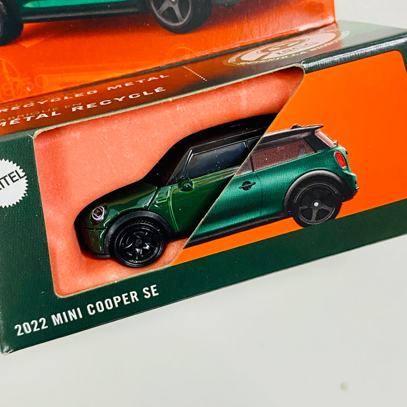 2025 Matchbox Moving Parts 2022 Mini Cooper SE verde