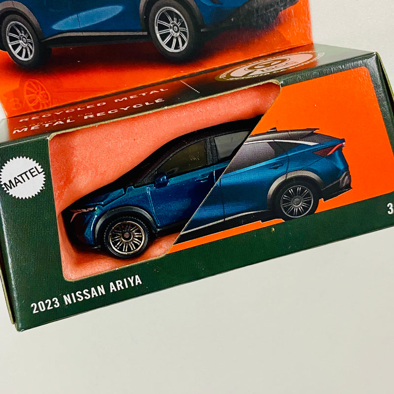 2025 Matchbox Moving Parts 2023 Nissan Ariya azul metálico