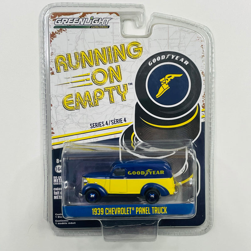 2017 Greenlight Running on Empty Goodyear 1939 Chevrolet Panel Truck amarillo con azul Llantas de Goma
