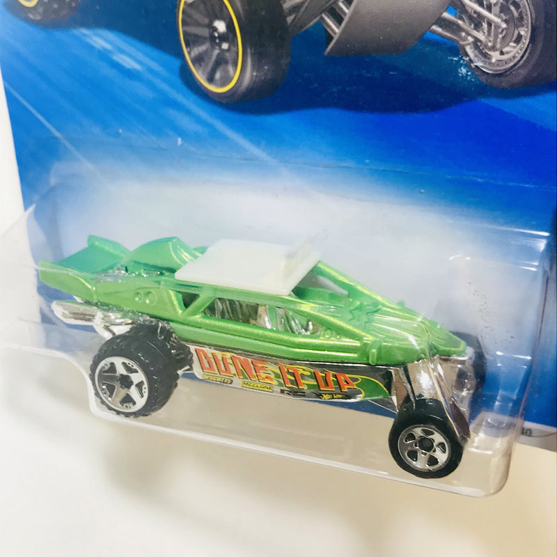 2010 Hot Wheels HW Garage Dune It Up verde 5SP