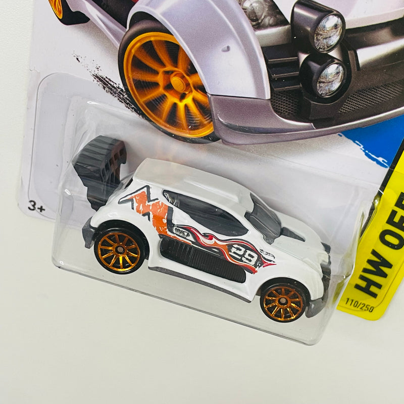 2014 Hot Wheels HW Off-Road Fast 4WD blanco 10SP Primera Edición