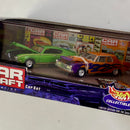 2000 Hot Wheels Collectibles Car Craft Magazine Set de 2 - 69 Olds 442 HO Oldsmobile, 63 Plymouth 426 Max Wedge