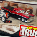 2002 Hot Wheels 100% Custom Classic Trucks Magazine Set de 2 - 32 Ford Pickup, 57 Ford Ranchero