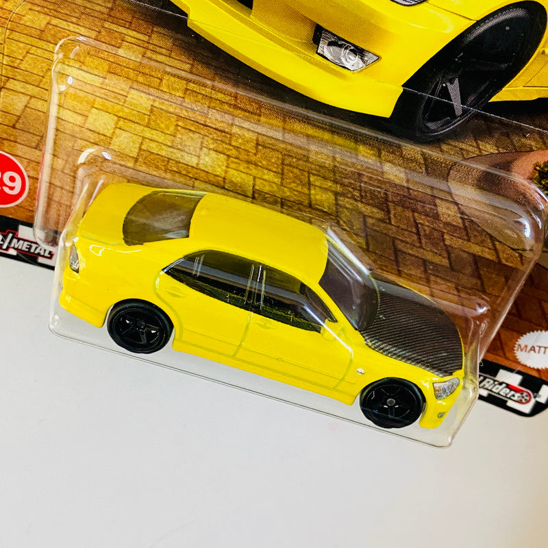 2025 Hot Wheels Premium Boulevard 98 Toyota Altezza amarillo Llantas de Goma RR
