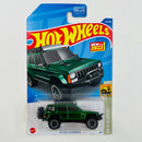 2022 Hot Wheels Baja Blazers 95 Jeep Cherokee verde BLOR Primera Edición