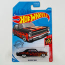 2019 Hot Wheels HW Flames 66 Chevy Nova negro con flamas 5SP
