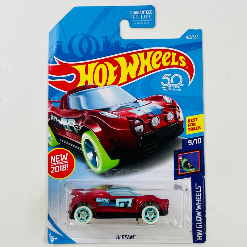 2018 Hot Wheels HW Glow Wheels Hi Beam rojo GitD OH5 Primera Edición