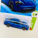 2026 Hot Wheels HW EV Porsche Taycan Turbo S azul metálico MC5