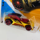 2012 Hot Wheels New Models Troy Soldier dorado cromado MC5 Primera Edición
