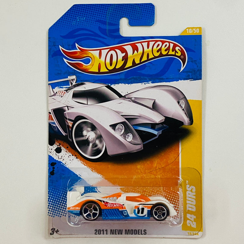 2011 Hot Wheels New Models 24 Ours blanco OH5 Primera Edición