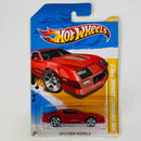 2012 Hot Wheels New Models 1985 Chevrolet Camaro IROC-Z rojo PR5 Primera Edición