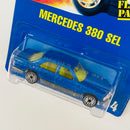 1992 Hot Wheels Mercedes 380 SEL 184 azul metálico UH base ZAMAC