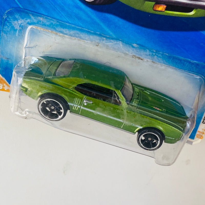 2010 Hot Wheels New Models 67 Pontiac Firebird 400 verde OH5 Primera Edición - Detalle Burbuja
