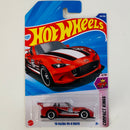 2025 Hot Wheels Compact Kings 15 Mazda MX-5 Miata rojo metálico 5SP