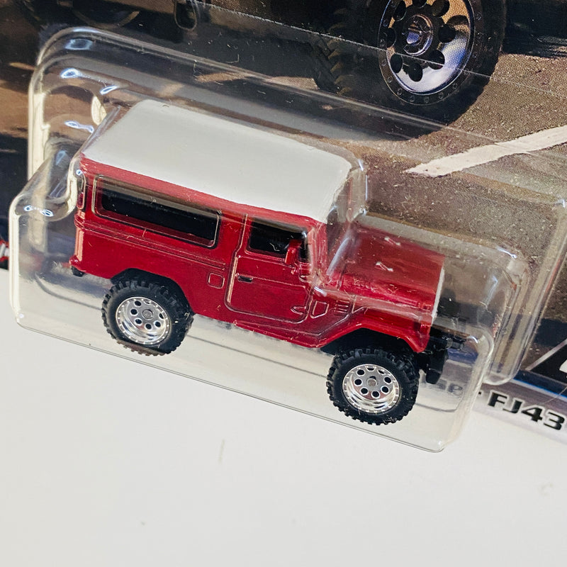 2024 Hot Wheels Premium Pop Culture Fast & Furious Rápidos y Furiosos Toyota Land Cruiser FJ43 rojo Llantas de Goma RR Primera Edición