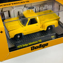 2023 M2 Machines Pikcup Trucks 78 Limited Edition 1/8,250 1978 Dodge Adventurer 150 R83 amarillo Llantas de Goma - Detalle Empaque