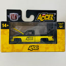 2025 M2 Machines Holley Accel Limited Edition 1/6,000 1979 Chevrolet Scottsdale Chevy Sport S134 amarillo con negro Llantas de Goma