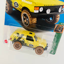 2022 Hot Wheels Mud Studs Range Rover Classic crema BAJA5