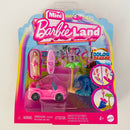 2024 Mattel Mini Barbie Land Barbie Convertible, Figura de Muñeca y Accesorios de Playa Color Change
