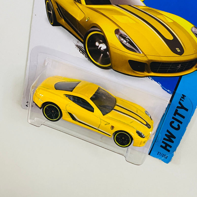 2015 Hot Wheels HW City Ferrari 599 GTB Fiorano amarillo PR5