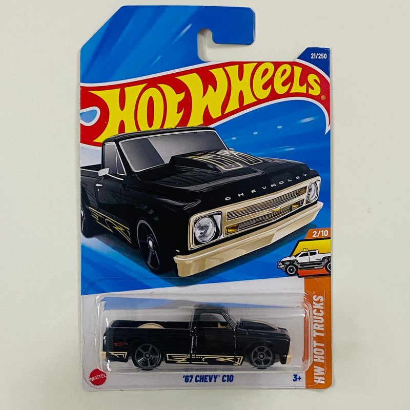 2025 Hot Wheels HW Hot Trucks 67 Chevy C10 negro MC5
