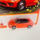 2022 Matchbox MBX Highway 2019 Volkswagen Beetle Convertible naranja metálico
