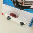 2023 Hot Wheels Factory Fresh BMW 507 blanco DD8 Primera Edición