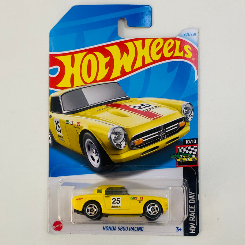 2024 Hot Wheels HW Race Day Honda S800 Racing amarillo RSW Primera Edición