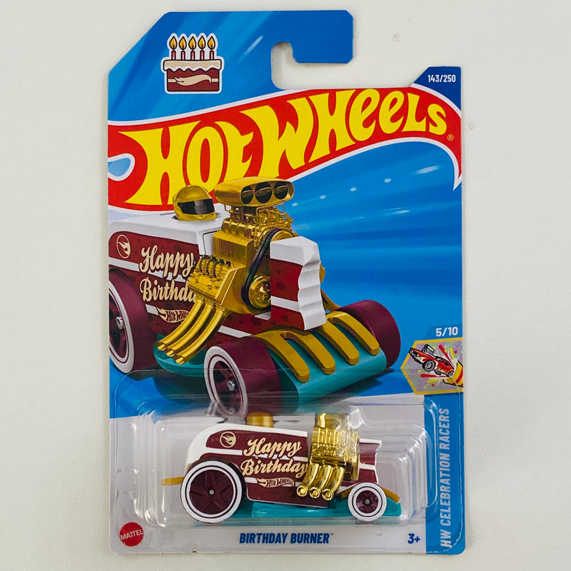 2025 Hot Wheels Treasure Hunt HW Celebration Racers Birthday Burner blanco 5SP