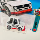 2026 Hot Wheels Tooned Volkswagen Golf Mk1 blanco 5SP