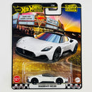 2025 Hot Wheels Premium Boulevard Maserati MC20 blanco Llantas de Goma RR Primera Edición