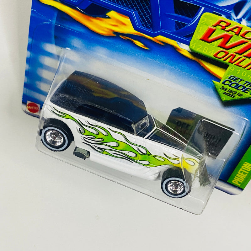 2002 Hot Wheels Treasure Hunt Phaeton Ford blanco con flamas Llantas de Goma RR base ZAMAC