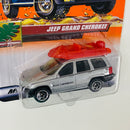 2000 Matchbox CHASE de Edición Limitada Great Outdoors Jeep Grand Cherokee plata metálico con Bote