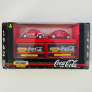 1999 Matchbox Collectibles Target Exclusive Coca Cola 2 Pack Set de 2 - Volkswagen 1962 VW Beetle y 1998 Coke VW Concept 1 con Llantas de Goma
